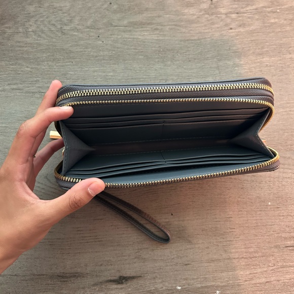 Double Zip Wrist Wallet - Picture 2 of 3